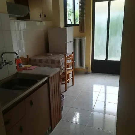 Апартаменты Poulithra Beach *